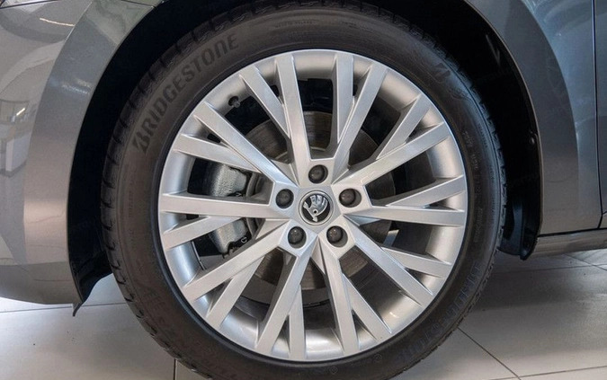 Skoda Superb cena 193300 przebieg: 1, rok produkcji 2024 z Olsztynek małe 56